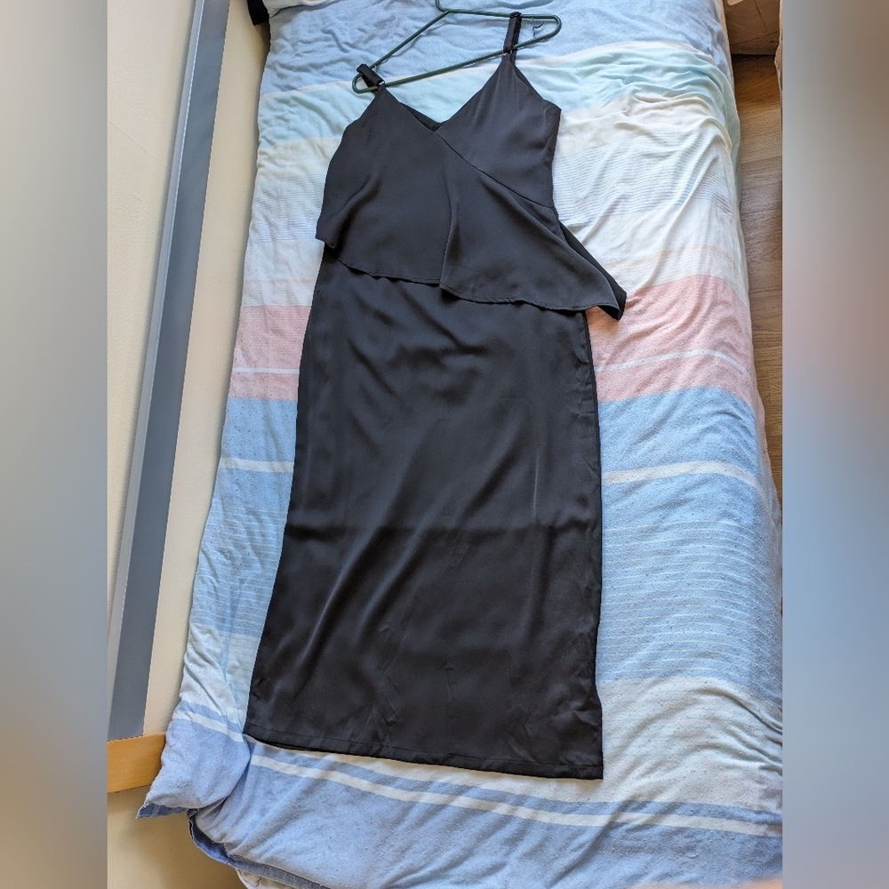 Pink Martini V-Neck Black Dress - Picture 4 of 12